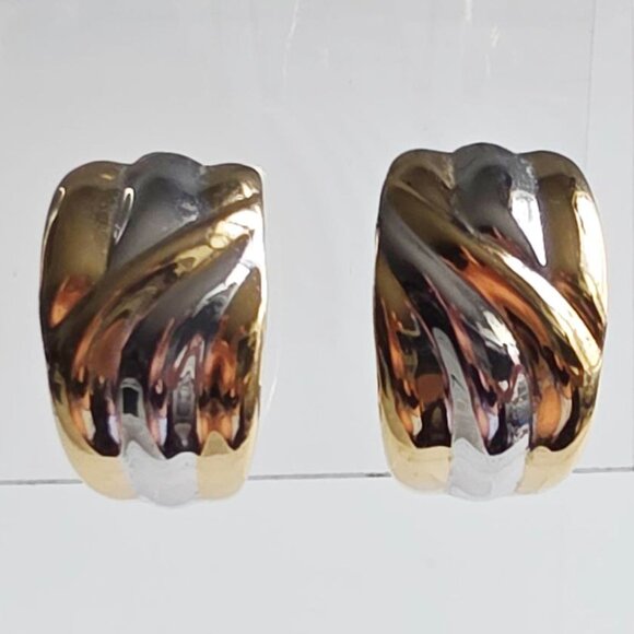 Vintage Two-Toned Clip-On Earrings - Picture 4 of 9